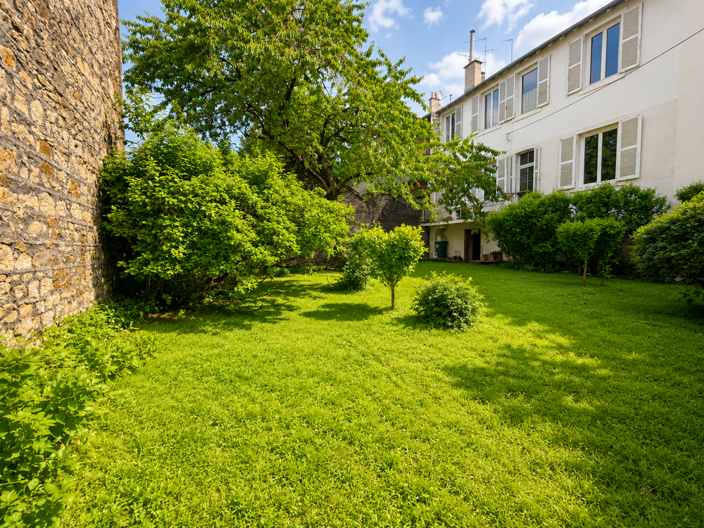 Vente Immeuble IDEAL INVESTISSEURS - IMMEUBLE DE RAPPORT DE 2 LOGEMENTS DIVISIBLES / CHATEAUCREUX-PROX. CENTRE VILLE St etienne