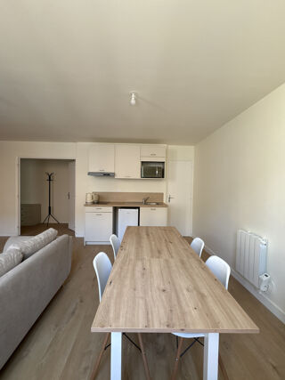  Appartement à louer 2 pièces 52 m²
