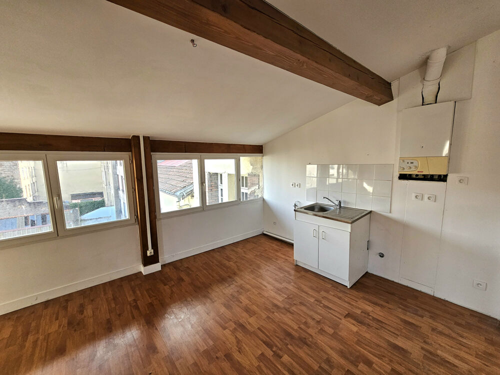 Appartement de caractère de type T3 de 56,83 m2 Carrez et 78,88 m2 au sol - Prox. Châteaucreux