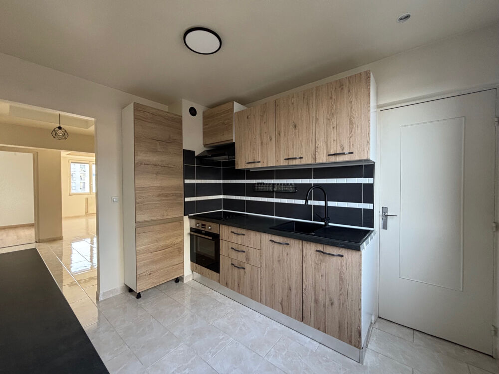 Vente Appartement SAINT ETIENNE RUE PALLUAT DE BESSET - APPARTEMENT T4 RENOVÉ AVEC 3 CHAMBRES CAVE ET GARAGE St etienne