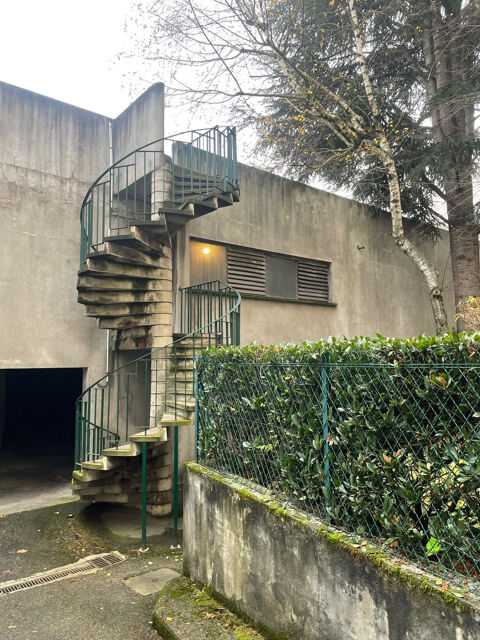  Parking / Garage � louer 