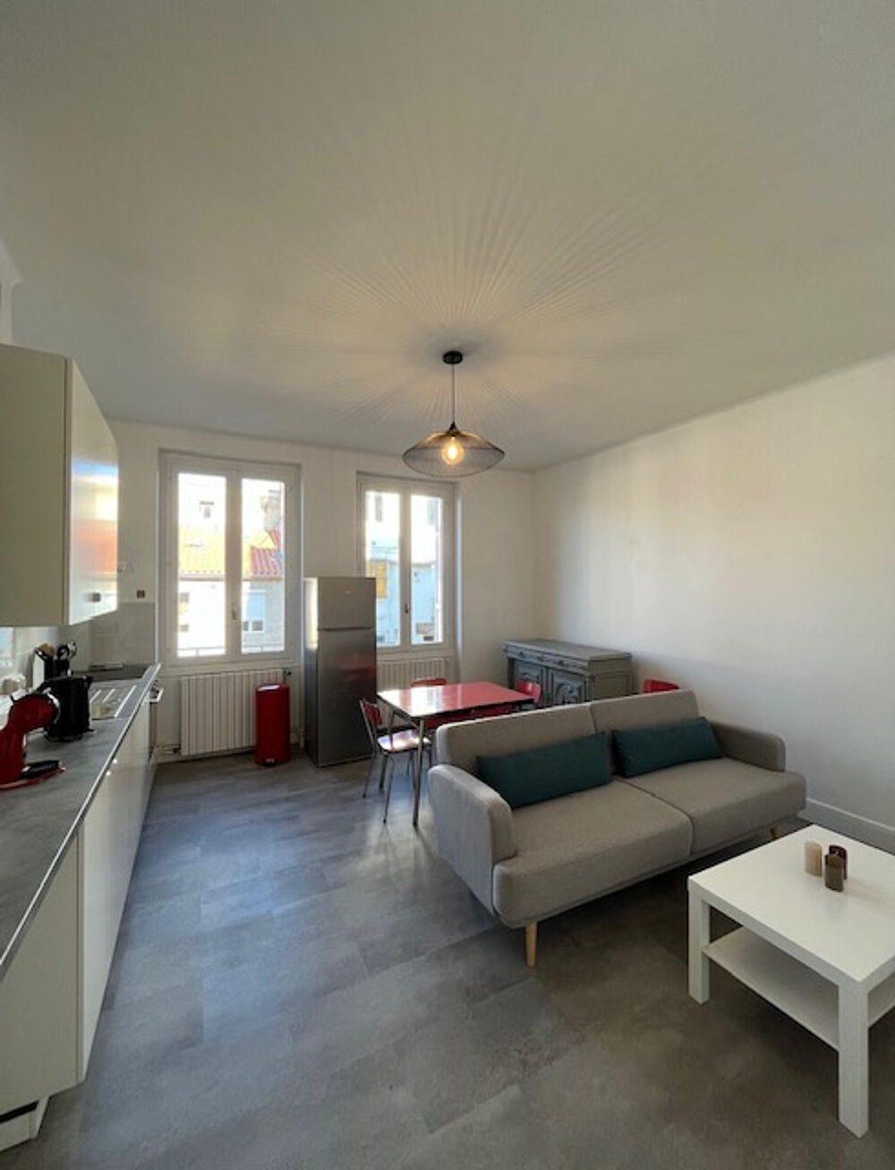 T3 - 2 CHAMBRES - MEUBLE / RUE TIBLIER VERNE