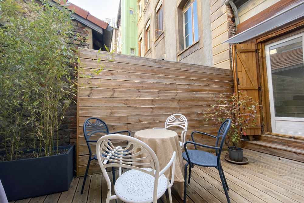 Vente Duplex/Triplex DUPLEX AVEC TERRASSE - MURS COMMERCIAUX / SAINT-ETIENNE - HYPER CENTRE St etienne