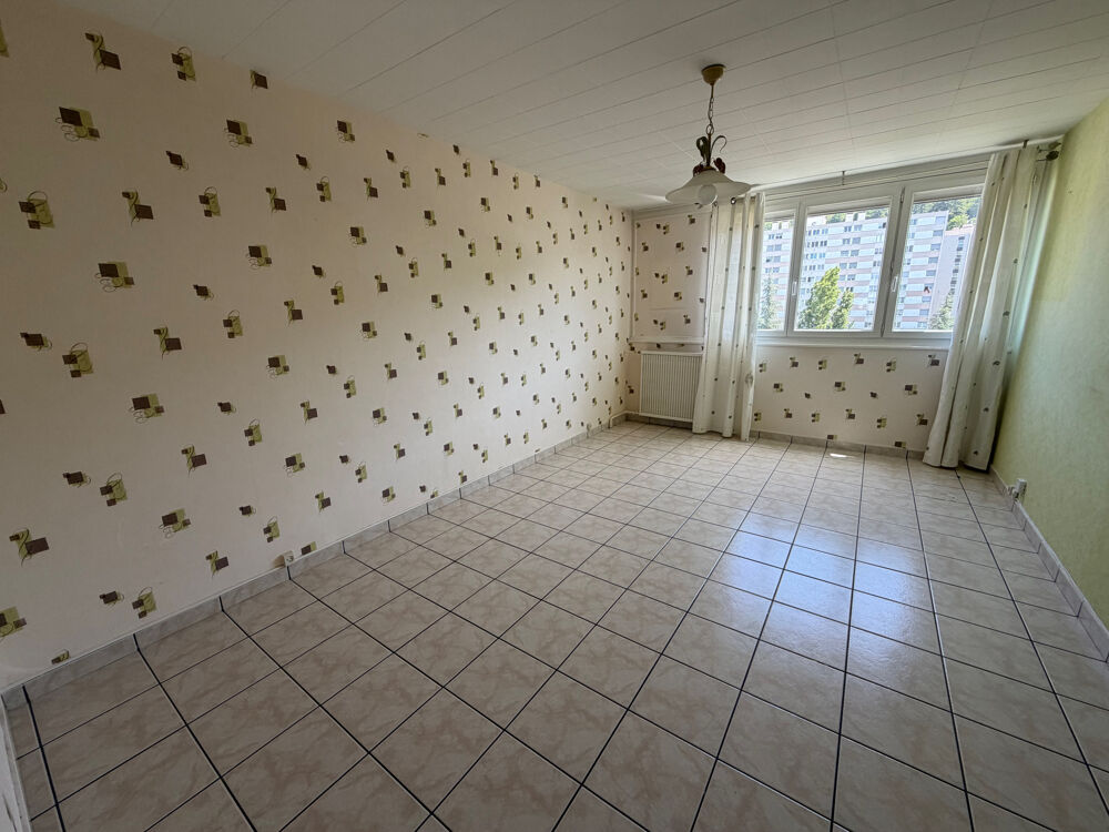 Vente Appartement APPARTEMENT F3 - 69,37M2 - CAVE - SAINT-ETIENNE SECTEUR LA METARE St etienne
