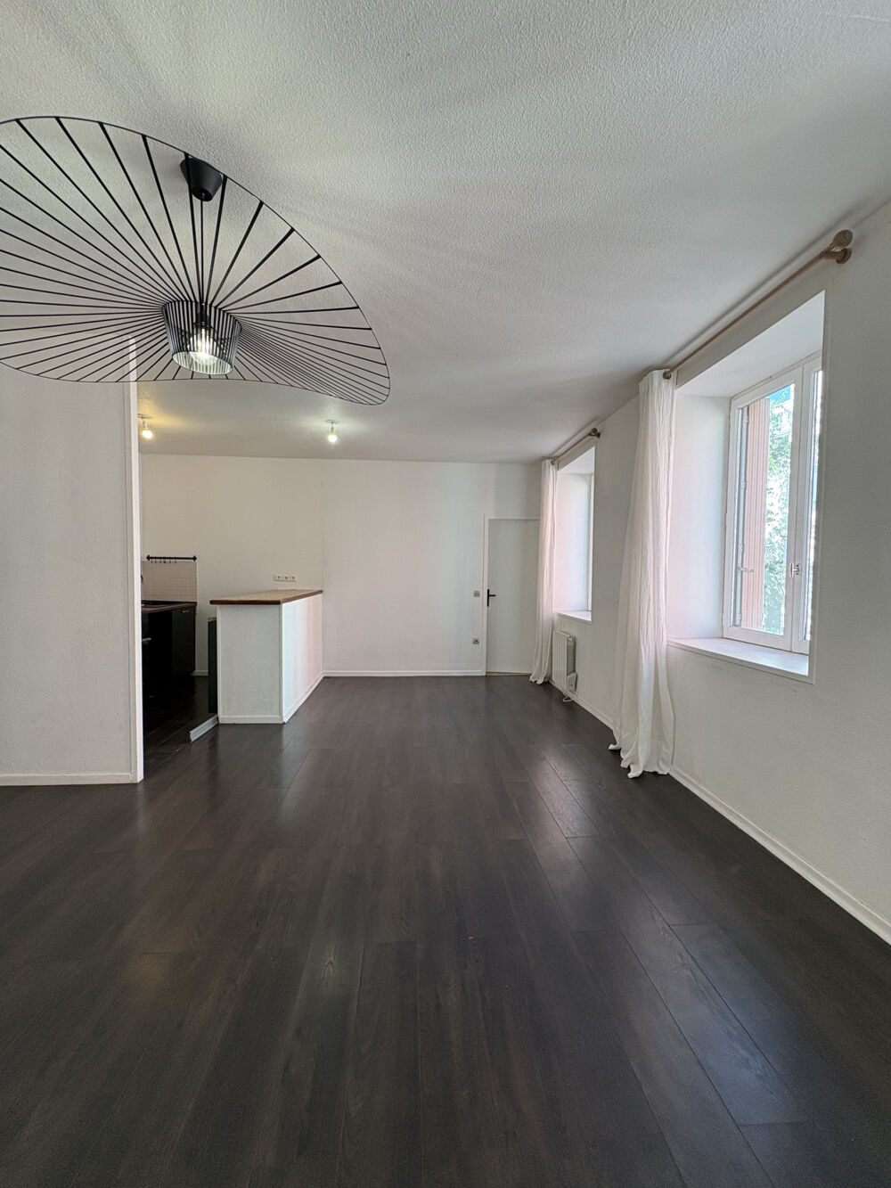 Location Appartement APPARTEMENT T4 DE 77.97 M2 - 3 CH - CAVE - BELLEVUE / CENTRE DEUX St etienne