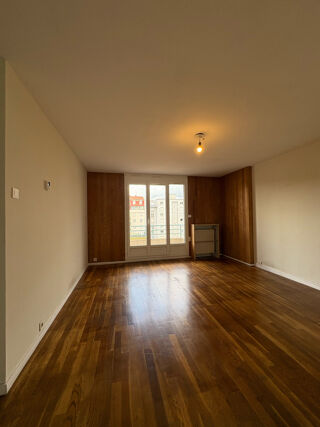  Appartement à louer 2 pièces 50 m²