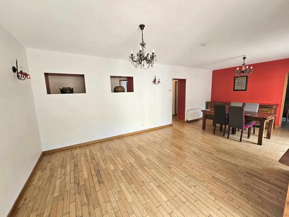 T4 DE 122 M2 AVEC JARDIN PRIVATIF ET DEPENDANCE
