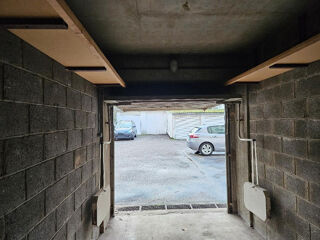  Parking / Garage � vendre 12 m�