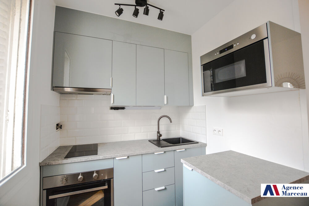 Location Appartement Joli 2 pièces de 34,36m2 meublé à Courbevoie Marceau Courbevoie