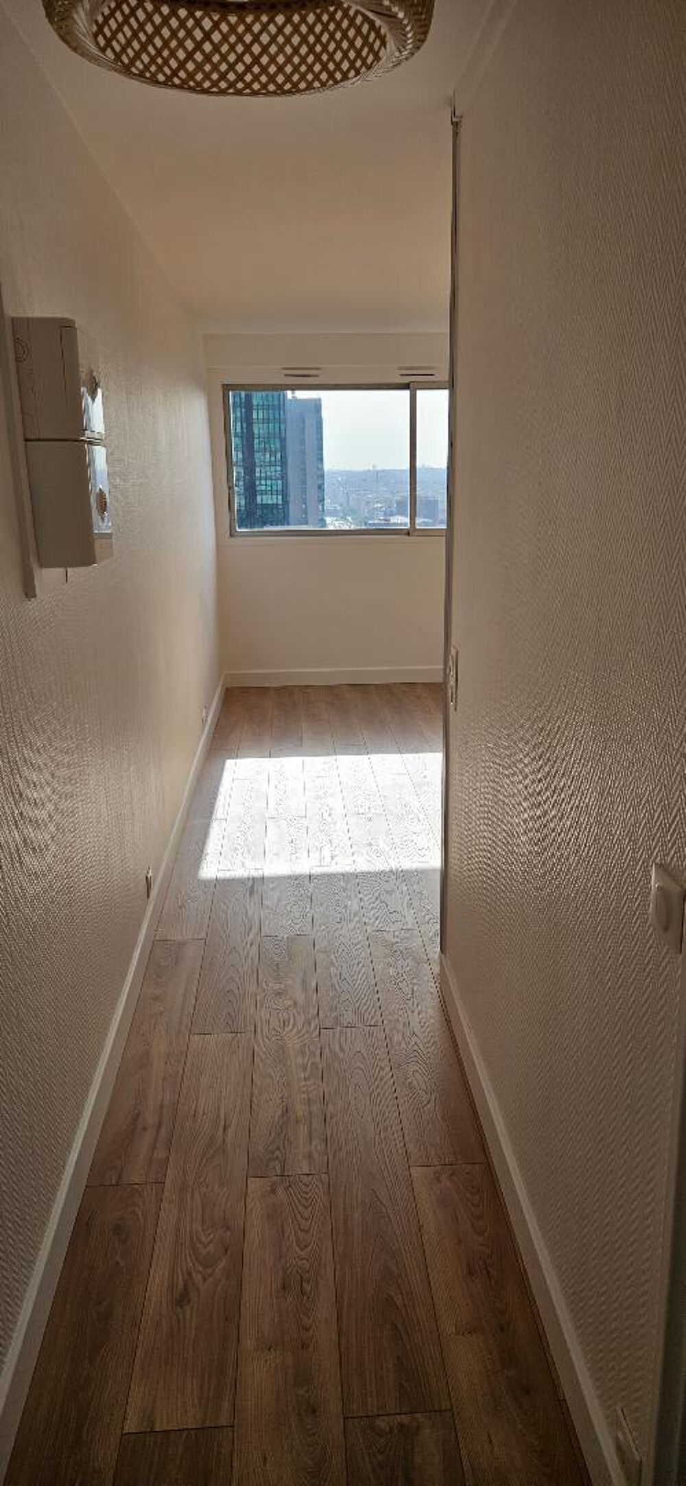 Location Appartement Studio de 22 m2 à louer (bail vide) à Courbevoie - La Défense Courbevoie