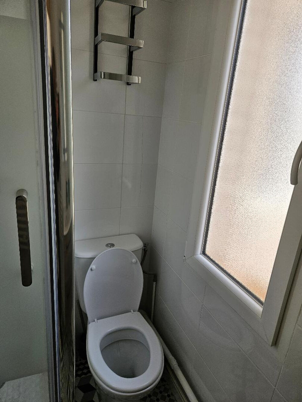 Joli Studio meublé de 19 m2 à louer Courbevoie proche La Défense