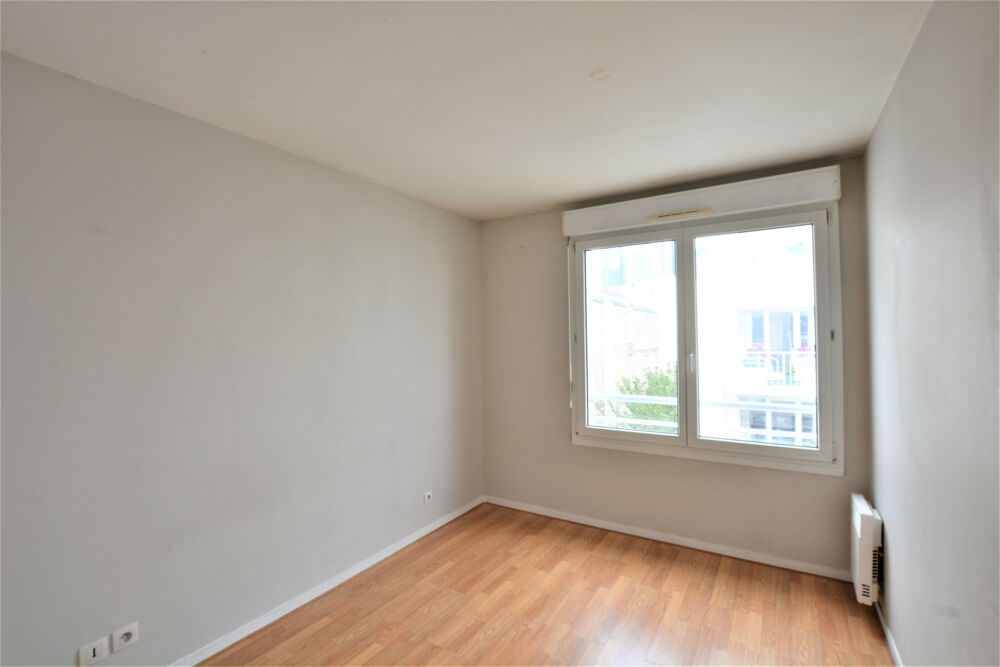 Location Appartement 2 Pièces  + Cave + Parking Courbevoie