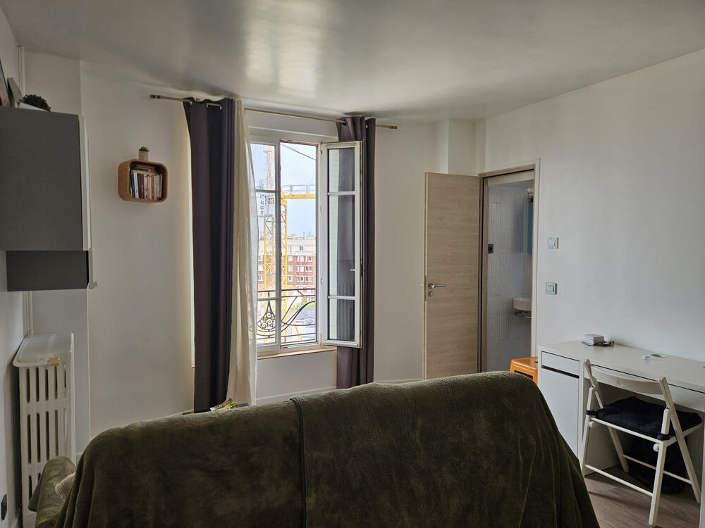 Studio de 25m2 au dernier étage à Courbevoie