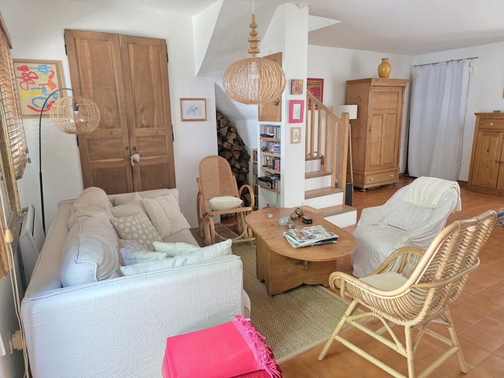 Vente Maison Chaleureuse Maison de Ville avec jardin terrasses et garage Nimes