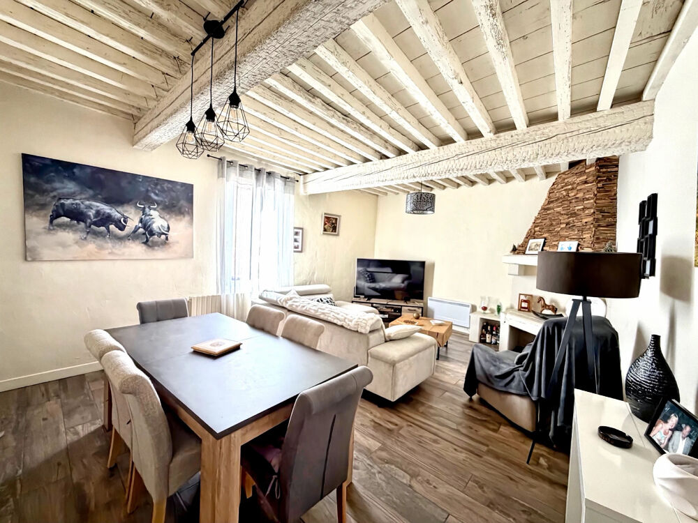 Vente Maison Une maison de pierre, des volumes et une douceur de vivre au cœur de la ville Tarascon