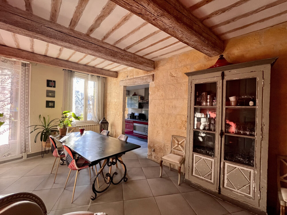 Maison de village au charme authentique avec jardin privatif et sa piscine