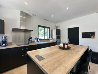  Maison  vendre 6 pices 145 m