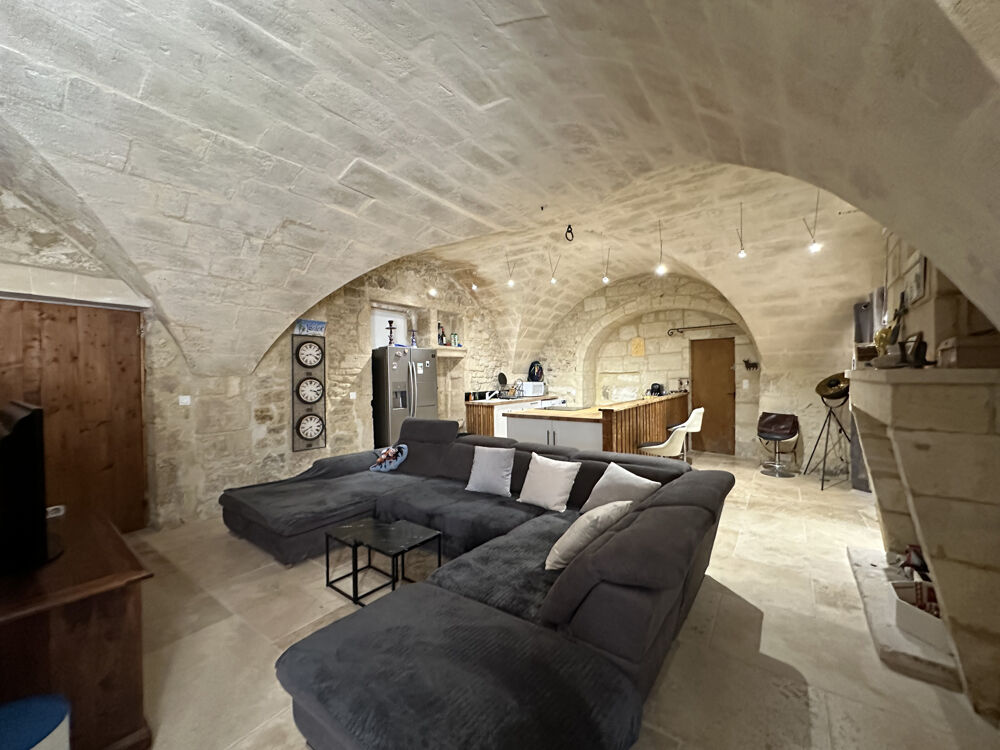 Appartement 2 pièces 190 m² · à Beaucaire · 190 m² · 135 000 €