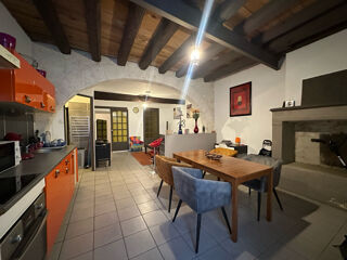  Immeuble à vendre 7 pièces 186 m²