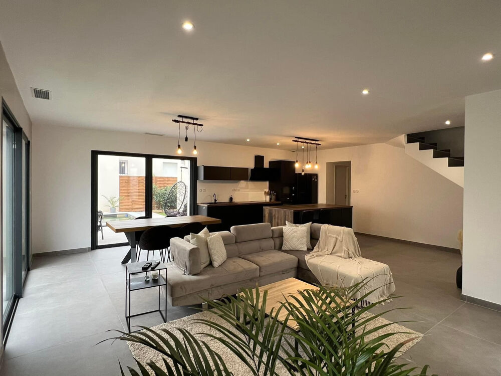 Vente Maison Villa Familiale avec piscine Bellegarde