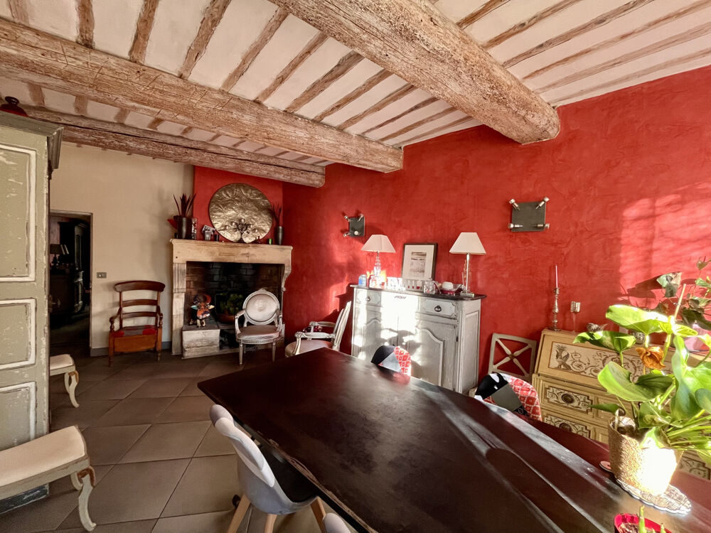 Maison de village au charme authentique avec jardin privatif et sa piscine