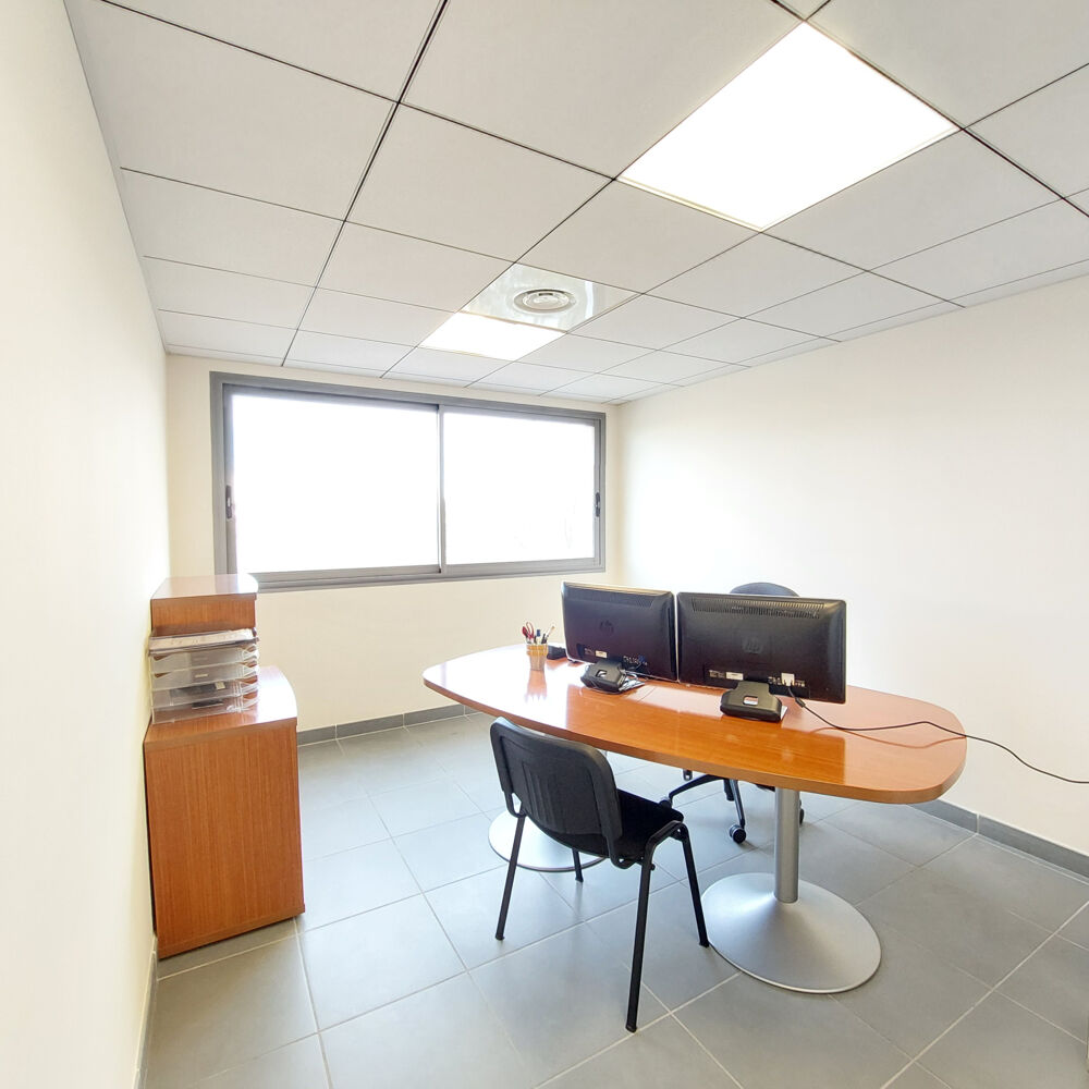   L'Axiome à Nîmes : 110 m2 de bureaux récents entièrement équipés Nimes