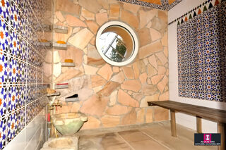  Maison  vendre 8 pices 239 m