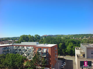  Appartement � louer 5 pi�ces 80 m�