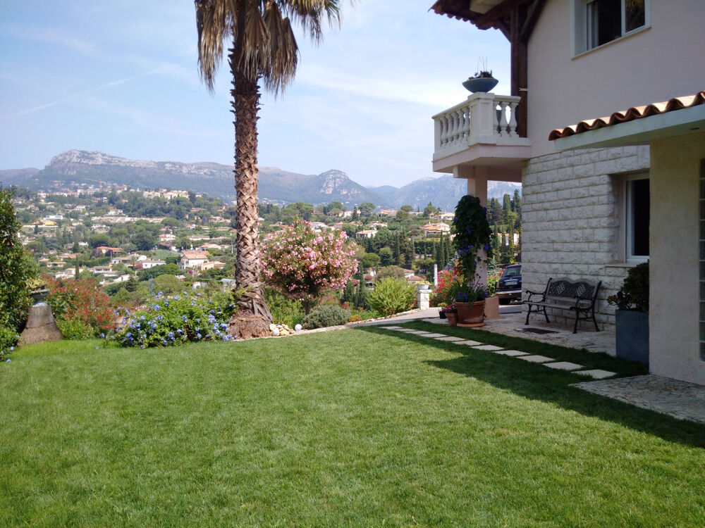 PROPRIETE VENCE VUE DEGAGEE COLLINES PISCINE