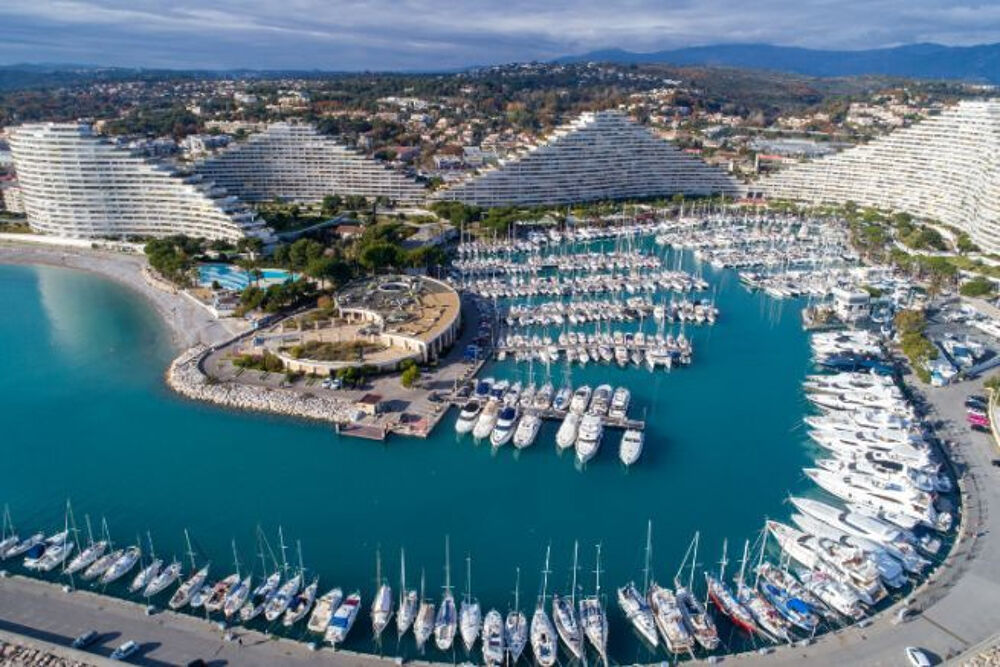 STUDIO CABINE MARINA BAIE DES ANGES BARONNET APERCU MER