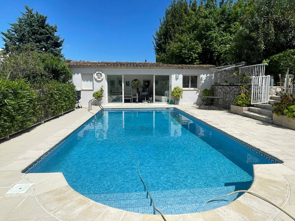 PROPRIETE VENCE VUE DEGAGEE COLLINES PISCINE