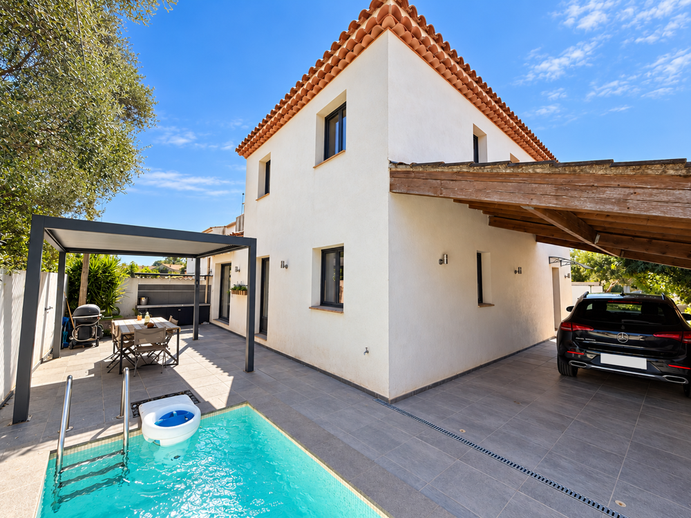 Vente Maison Maison contemporaine de 140 m2 de type 5 avec piscine sur une parcelle de 316 m2 Sollies pont