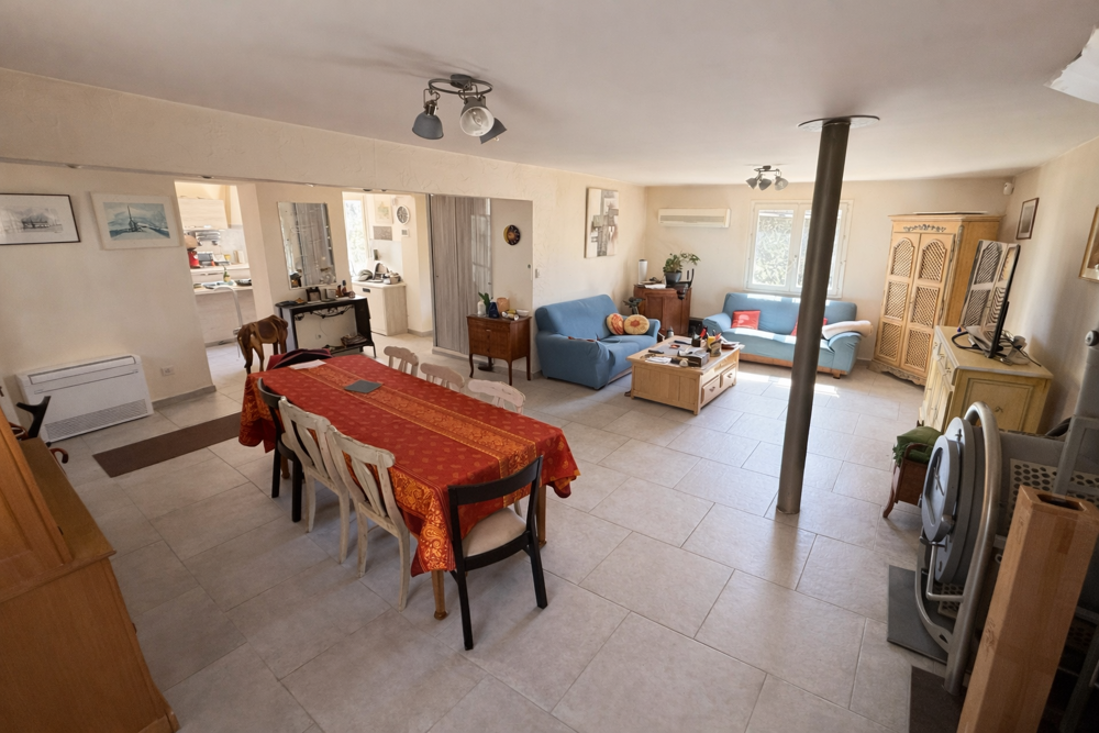 � vendre  Maison Solli�s-Toucas (83210)