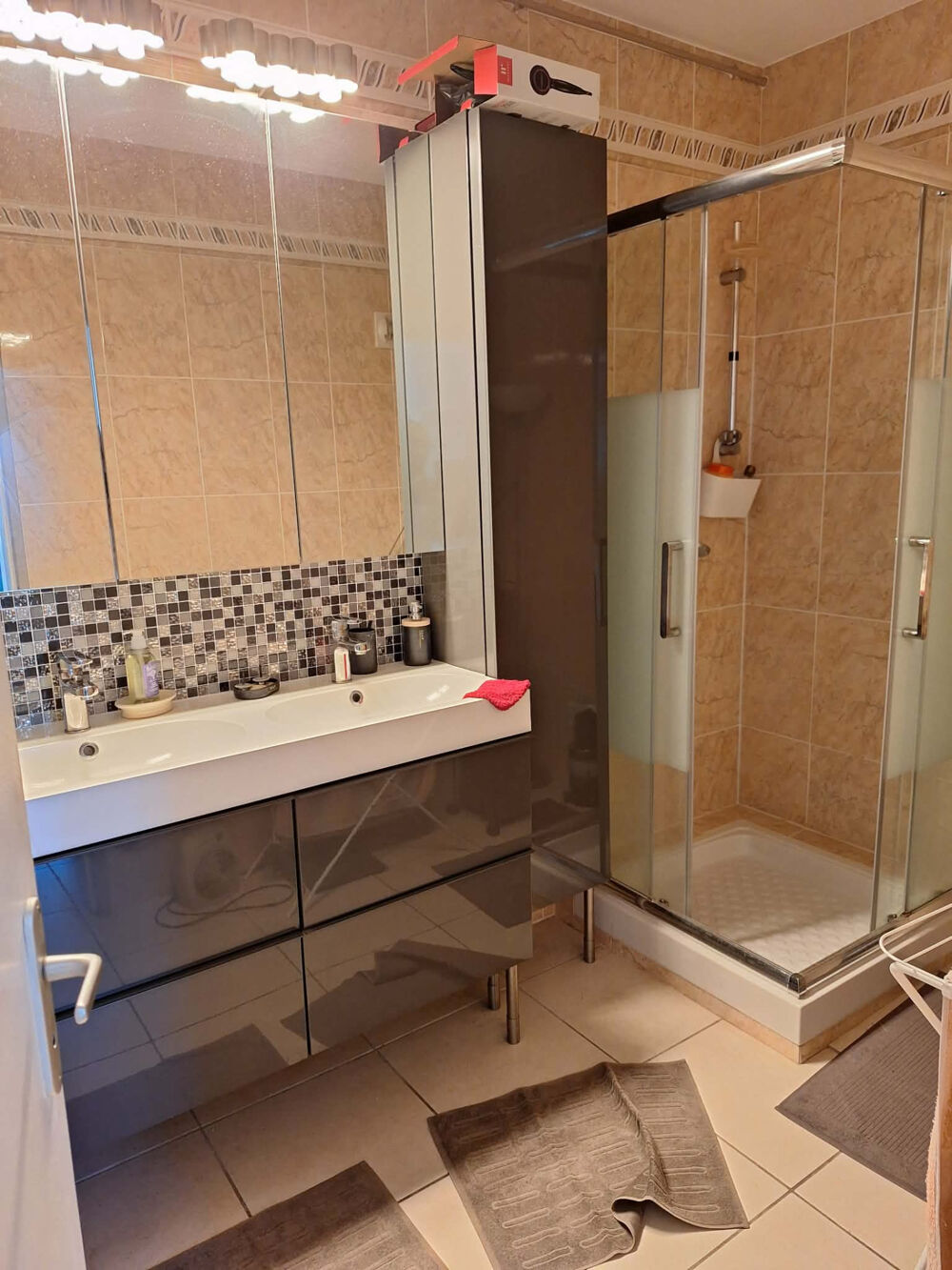 Vente Appartement Appartement climatisé de 3 pièces de 80 m2 avec terrasse et cave Toulon