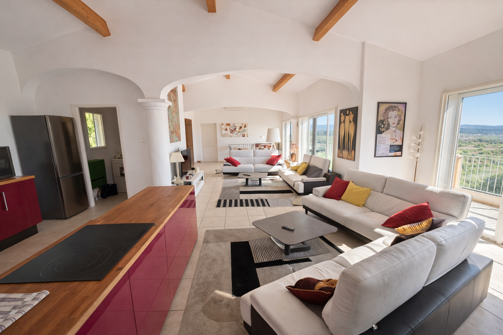 � vendre  Maison Solli�s-Ville (83210)