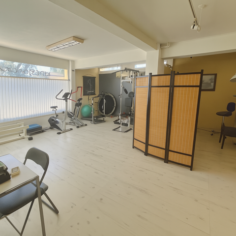 Local commercial 149000 83500 La seyne sur mer