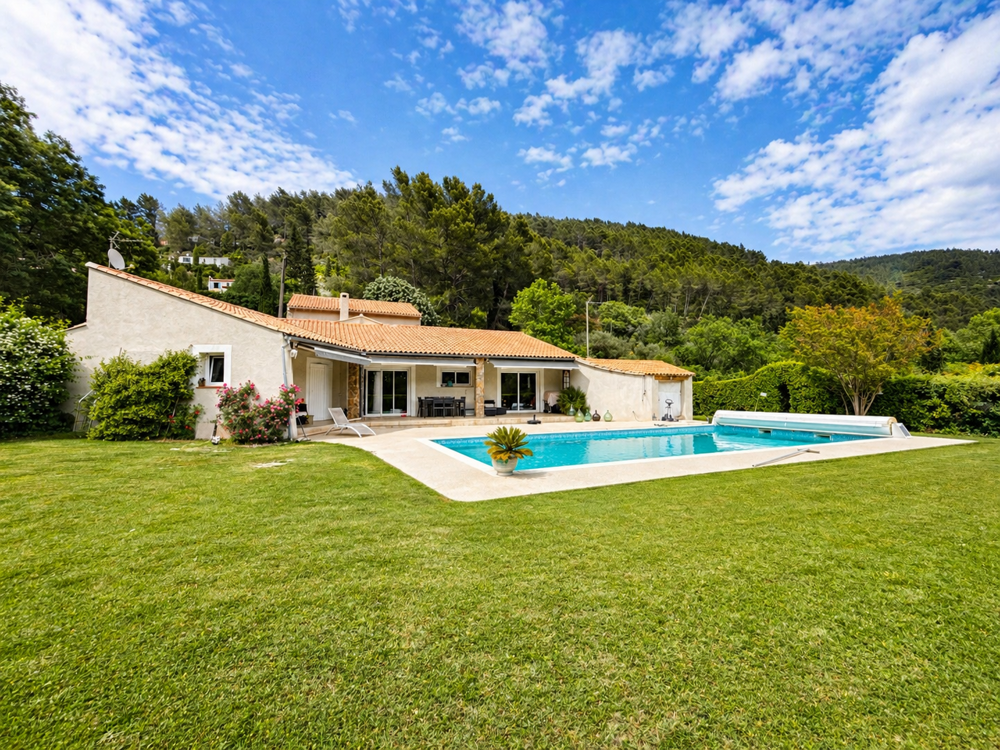 � vendre  Maison Solli�s-Toucas (83210)