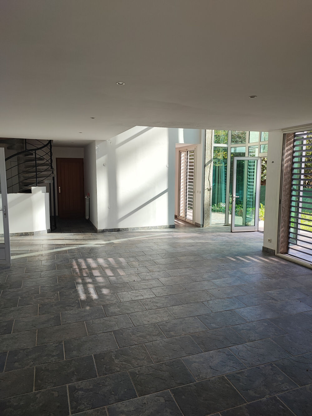 Vente Maison 8 pièces, un air de campagne à la ville...