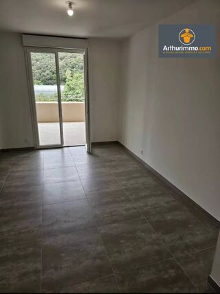  Appartement à louer 3 pièces 52 m²