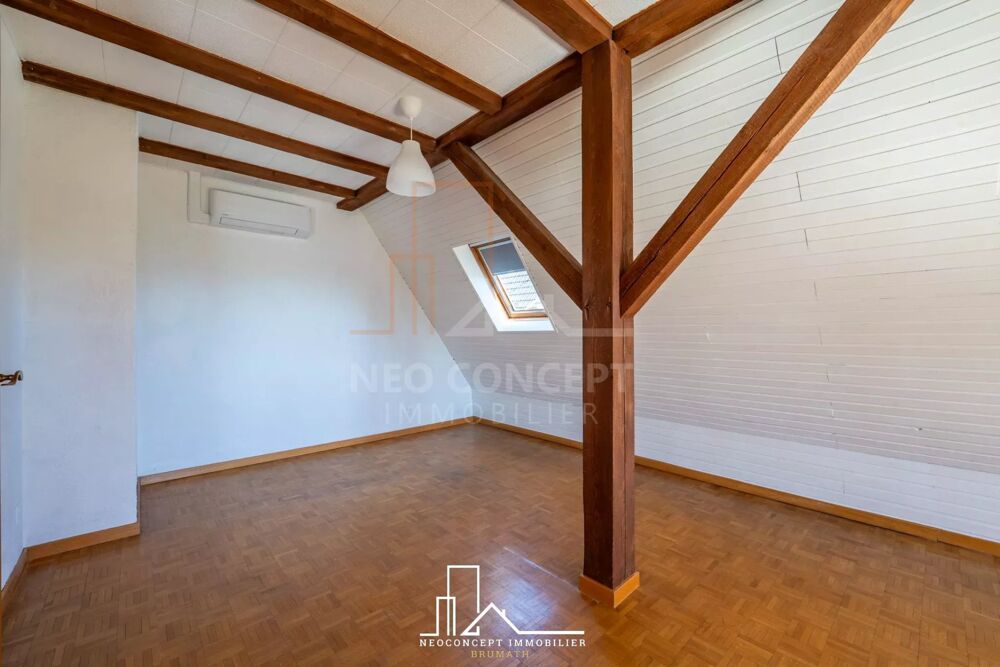 Mommenheim  Appartement 3 pièces au dernier étage  81 m² au so