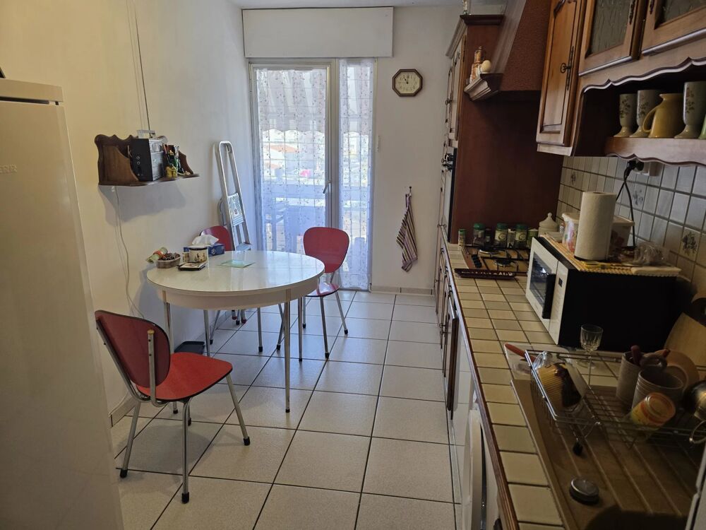 TRES BEL APPARTEMENT LUMINEUX AVEC VUE