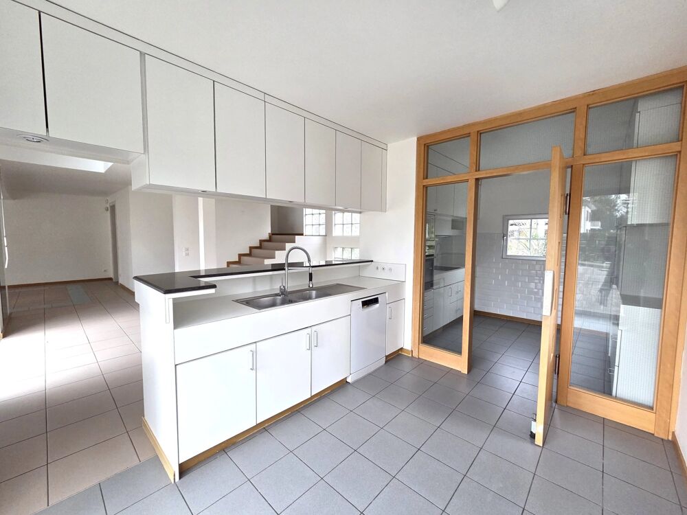 Robertsau, Maison 6 pièces de 224 m² sur terrain de 6.73 ares av