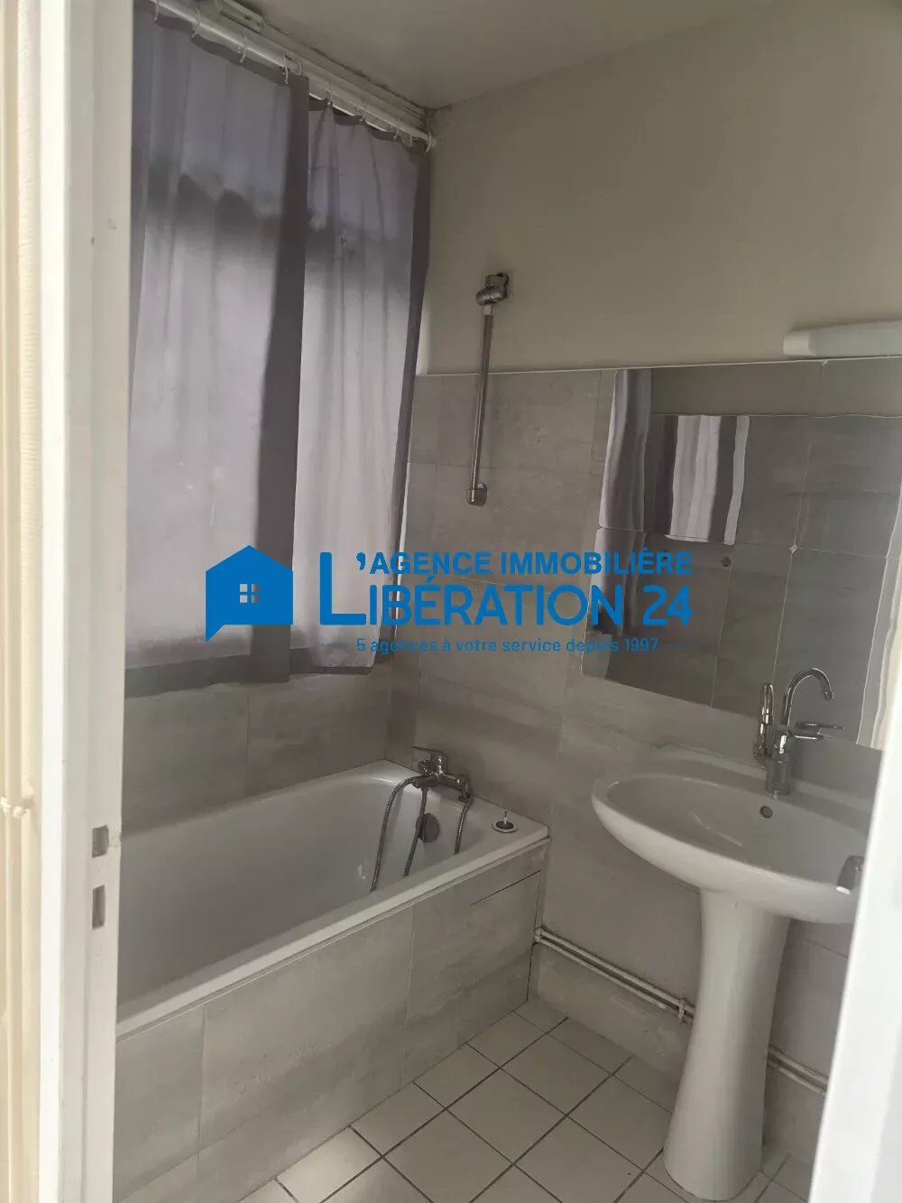 Location Appartement Appartement 5 pièces Saint-Étienne