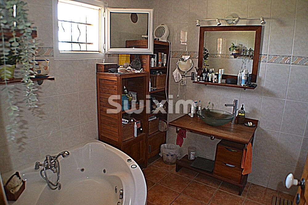 � vendre  Maison Saint-Laurent-d'Aigouze (30220)