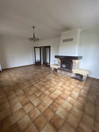  Maison � vendre 9 pi�ces 246 m�