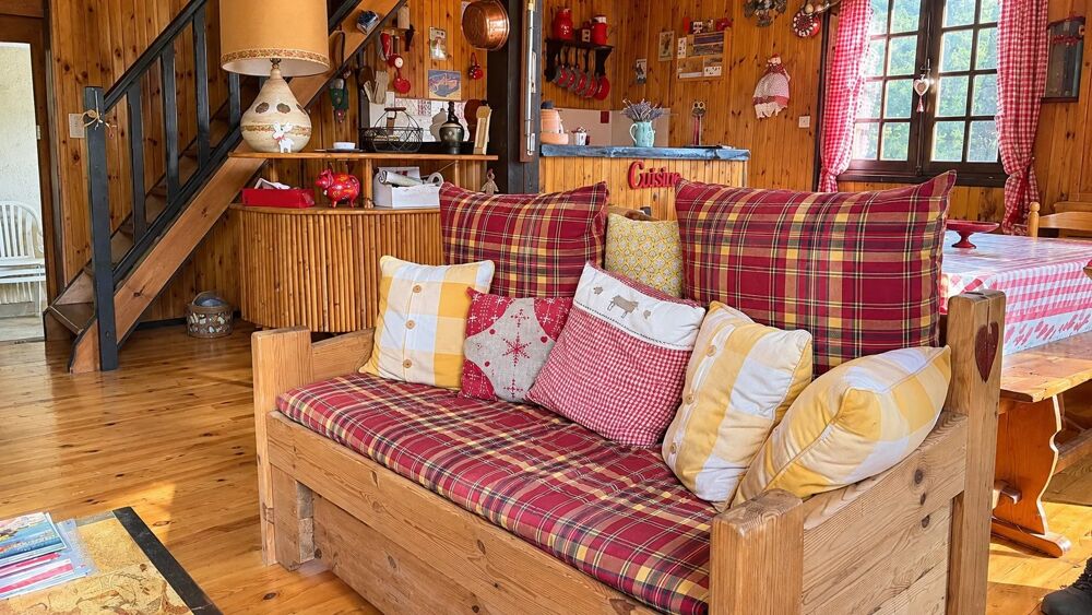Vente Maison Chalet en bois avec terrasse plein sud et grand terrain arboré d Andon