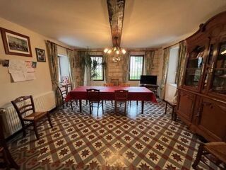  Maison  vendre 10 pices 200 m