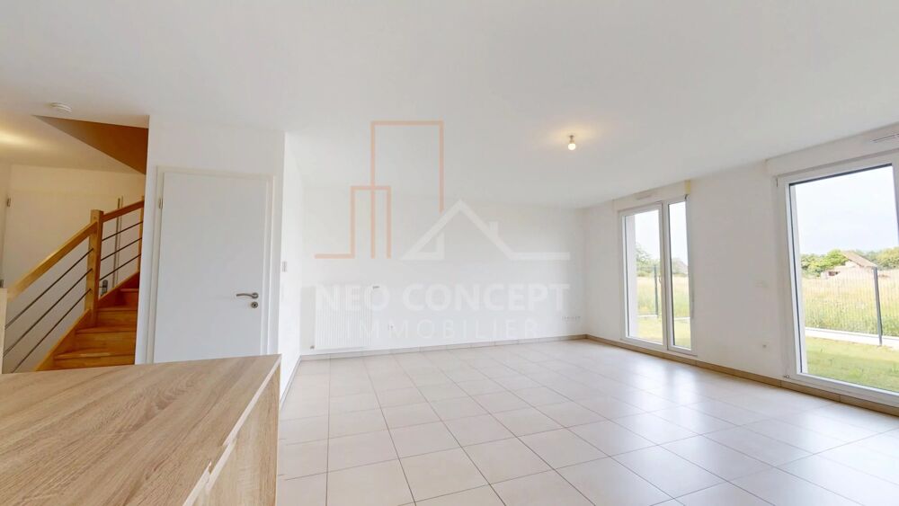 Vente Maison Maison accolée récente de 109 m² avec jardin, garage et garantie Sessenheim