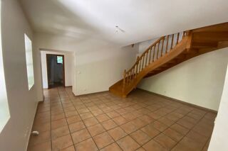  Maison à louer 5 pièces 121 m²