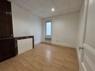 Appartement à louer 3 pièces 55 m²